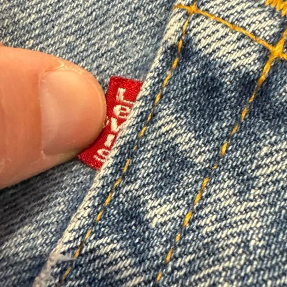 Vintage Levi’s 550 jeans 42x30